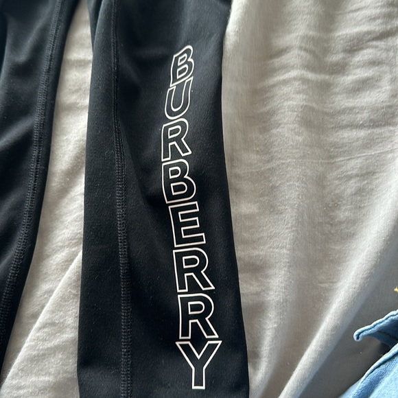 260.00 Burberry girls leggings tights outfit - Picture 2 of 4